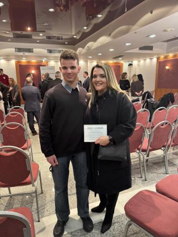 ΤΟ ΣΧΟΛΕΙΟ ΑΝΤΙΠΡΟΣΩΠΕΥΣΕ η ΚΑΘΗΓΗΤΡΙΑ κ. ΜΑΜΣΑΚΟΥ Θ.